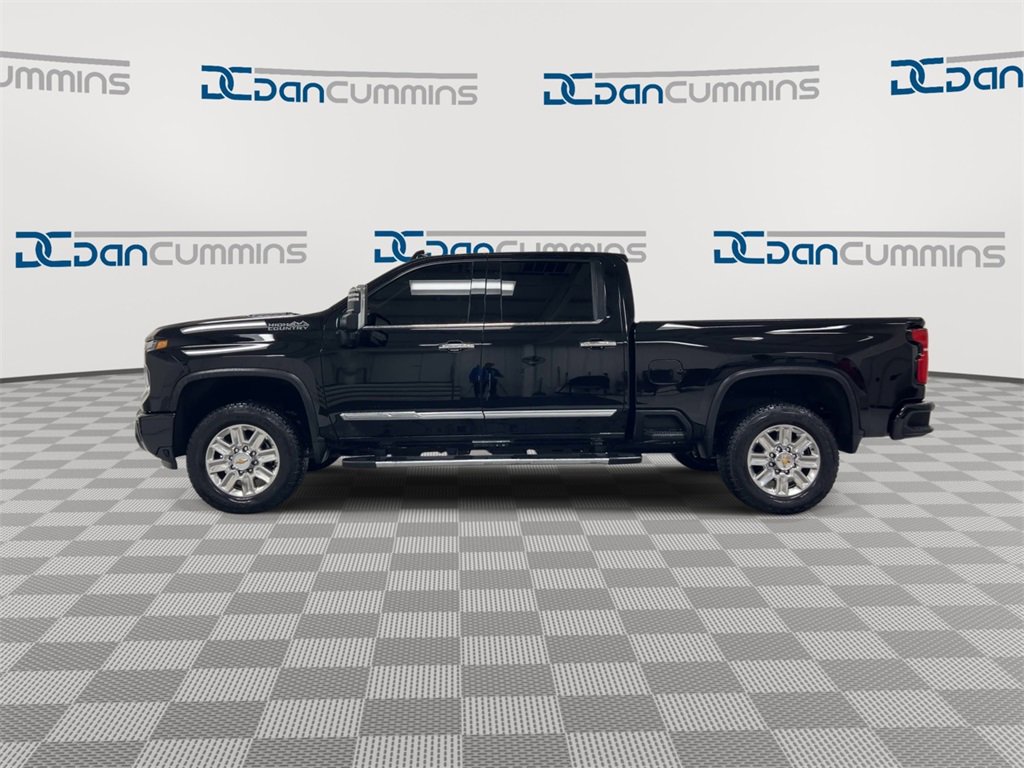 Used 2025 Chevrolet Silverado 2500 High Country w/ Technology Package image 5