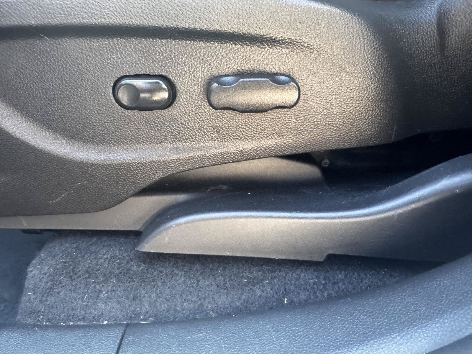 Certified 2019 Buick Encore Preferred AWD/4WD image 17