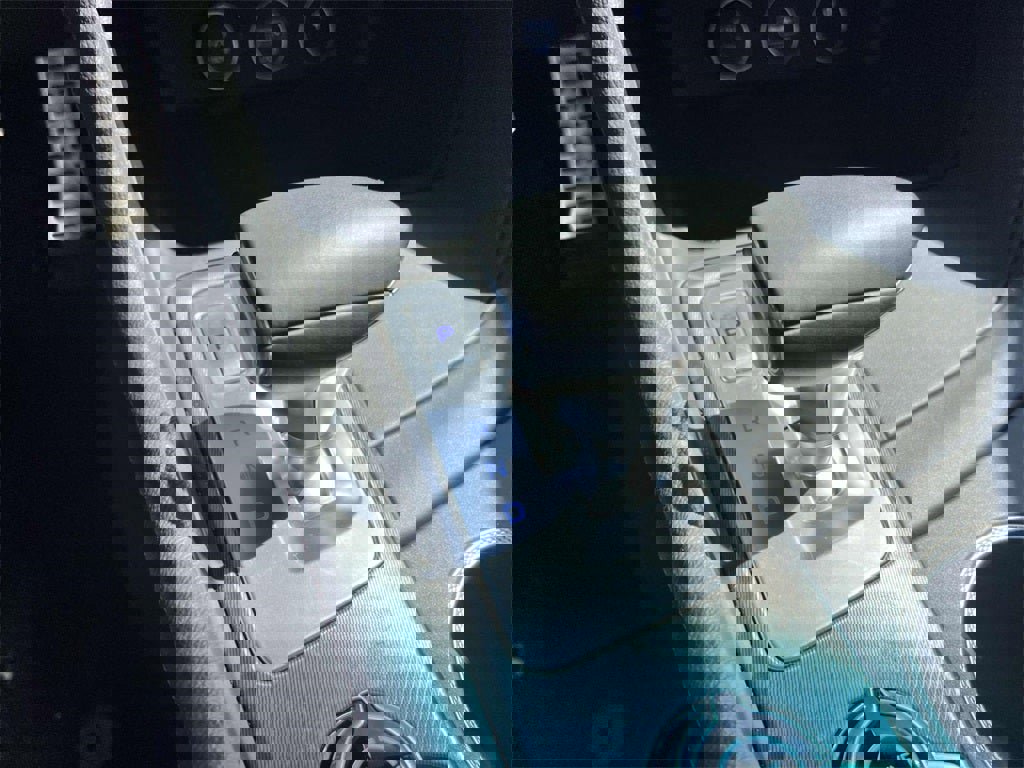 Used 2025 Genesis G70 2.5T w/ Sport Prestige Package image 27