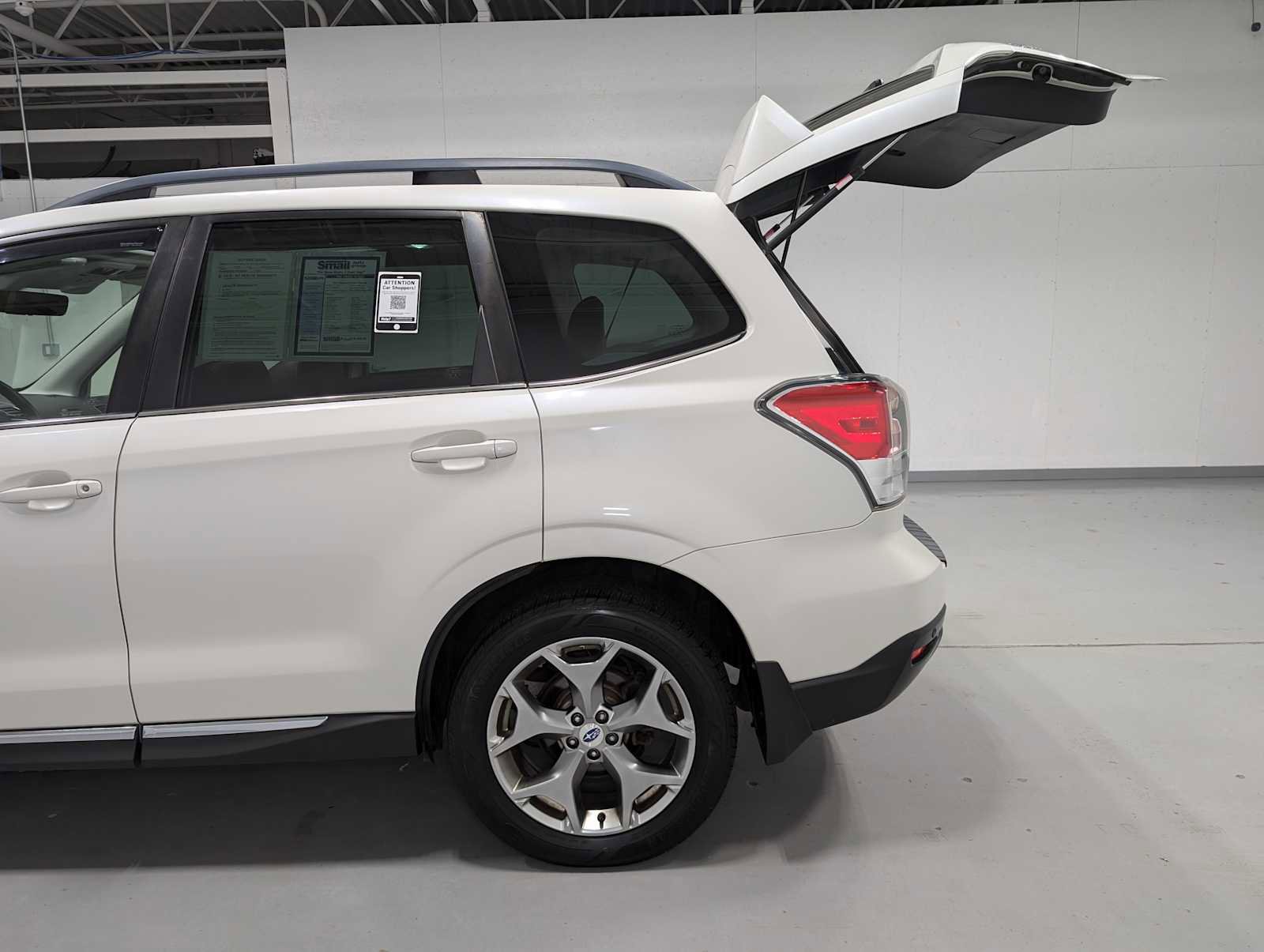 Used 2018 Subaru Forester 2.5i Touring w/ Popular Package #3B image 11