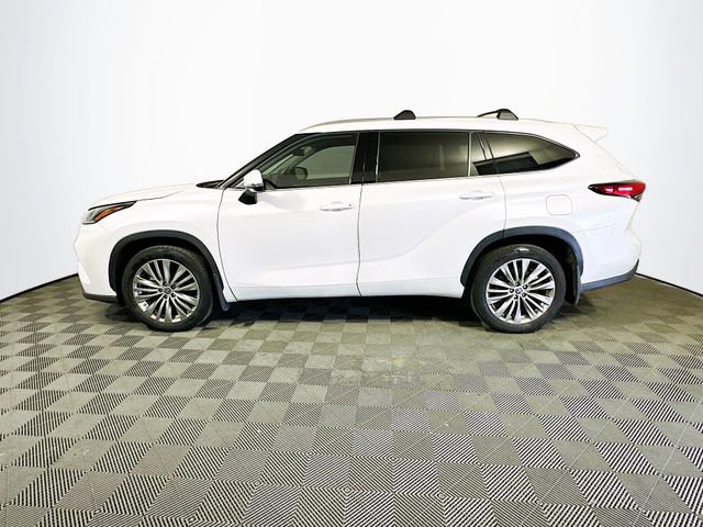 Used 2023 Toyota Highlander Platinum image 5