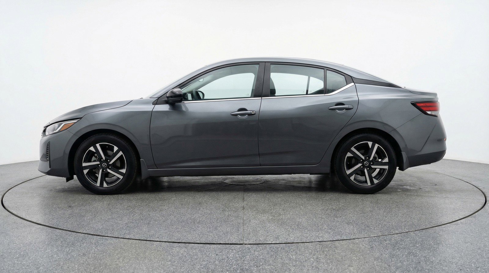 Used 2025 Nissan Sentra SV FWD image 5