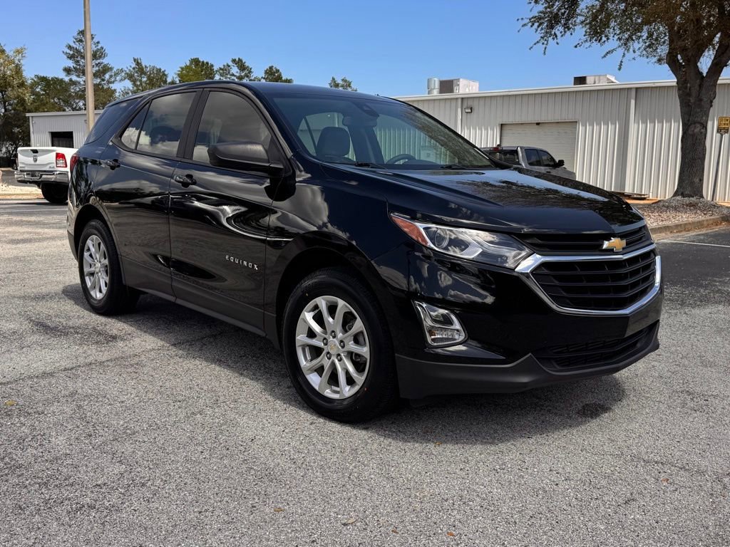 Used 2021 Chevrolet Equinox LS image 10