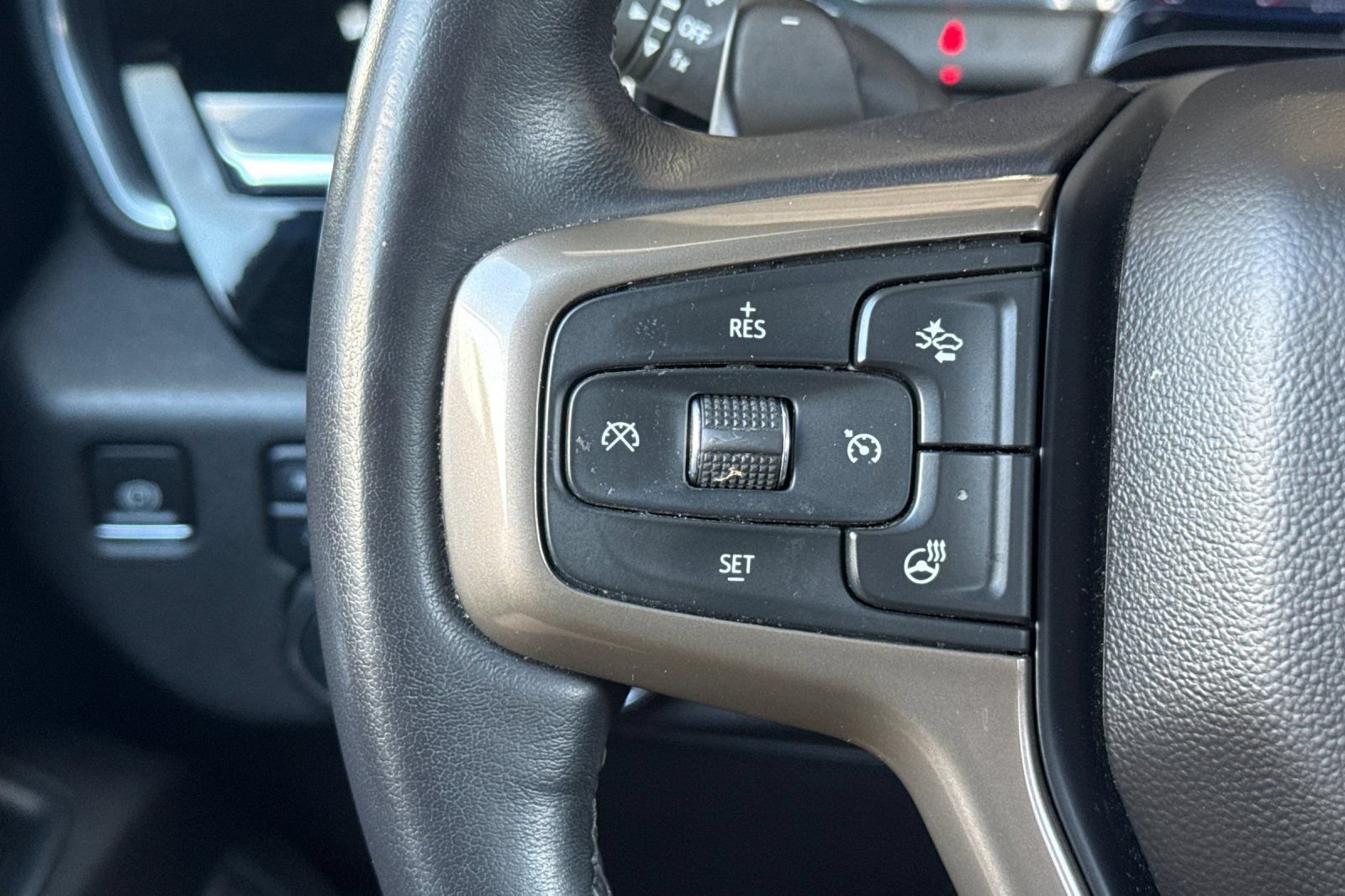 Used 2023 Chevrolet Silverado 1500 High Country AWD/4WD image 33