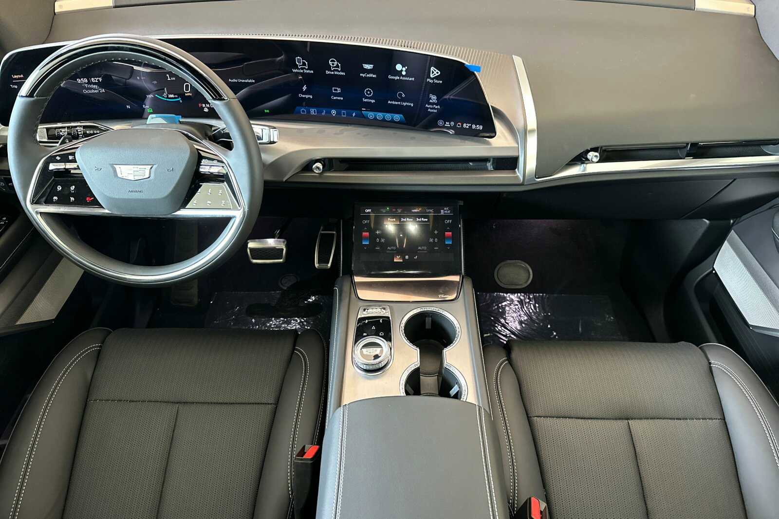 New 2026 Cadillac Vistiq Sport w/ LPO, Floor Liner Package AWD/4WD image 13