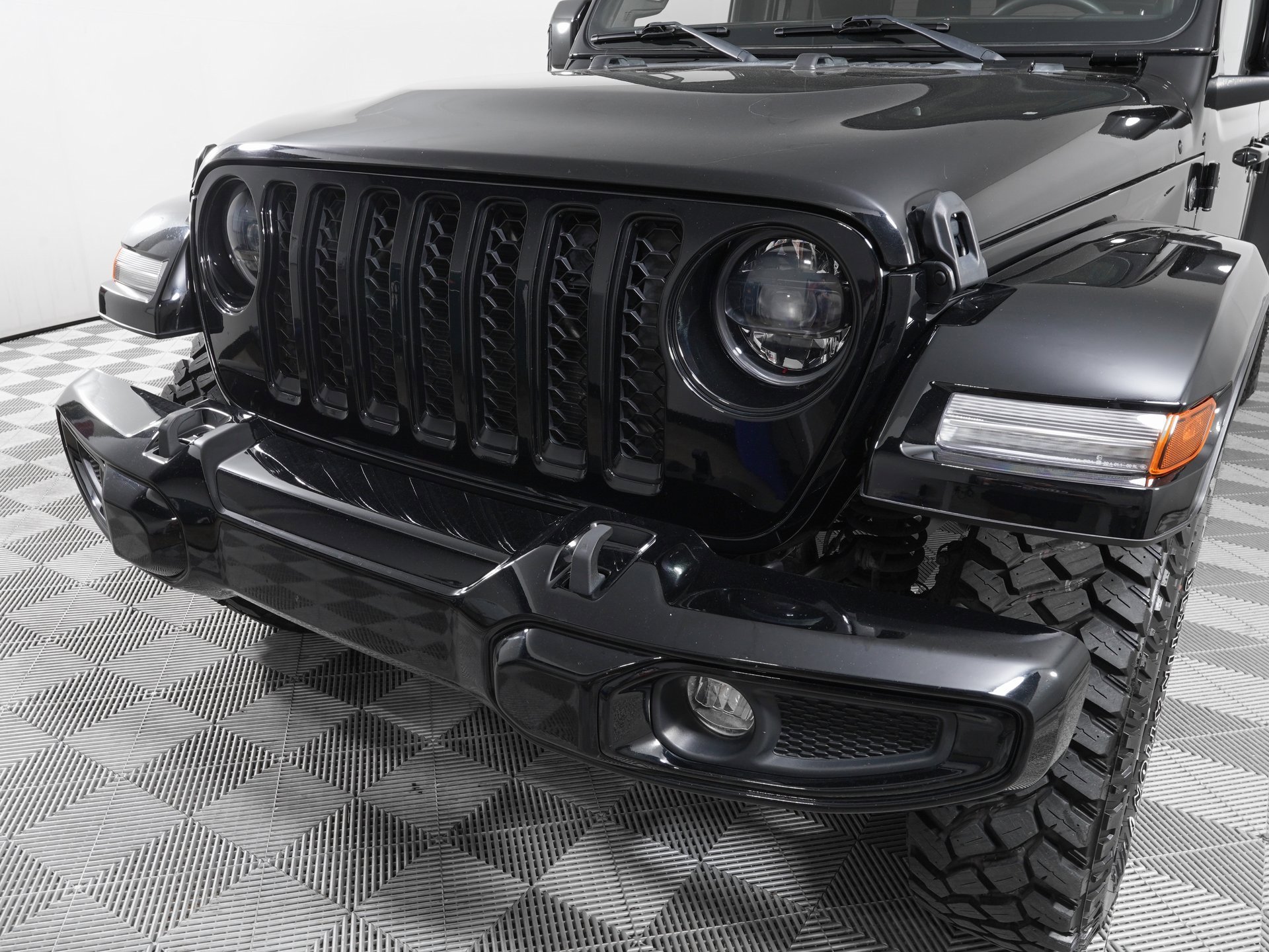 Used 2023 Jeep Gladiator Overland image 26