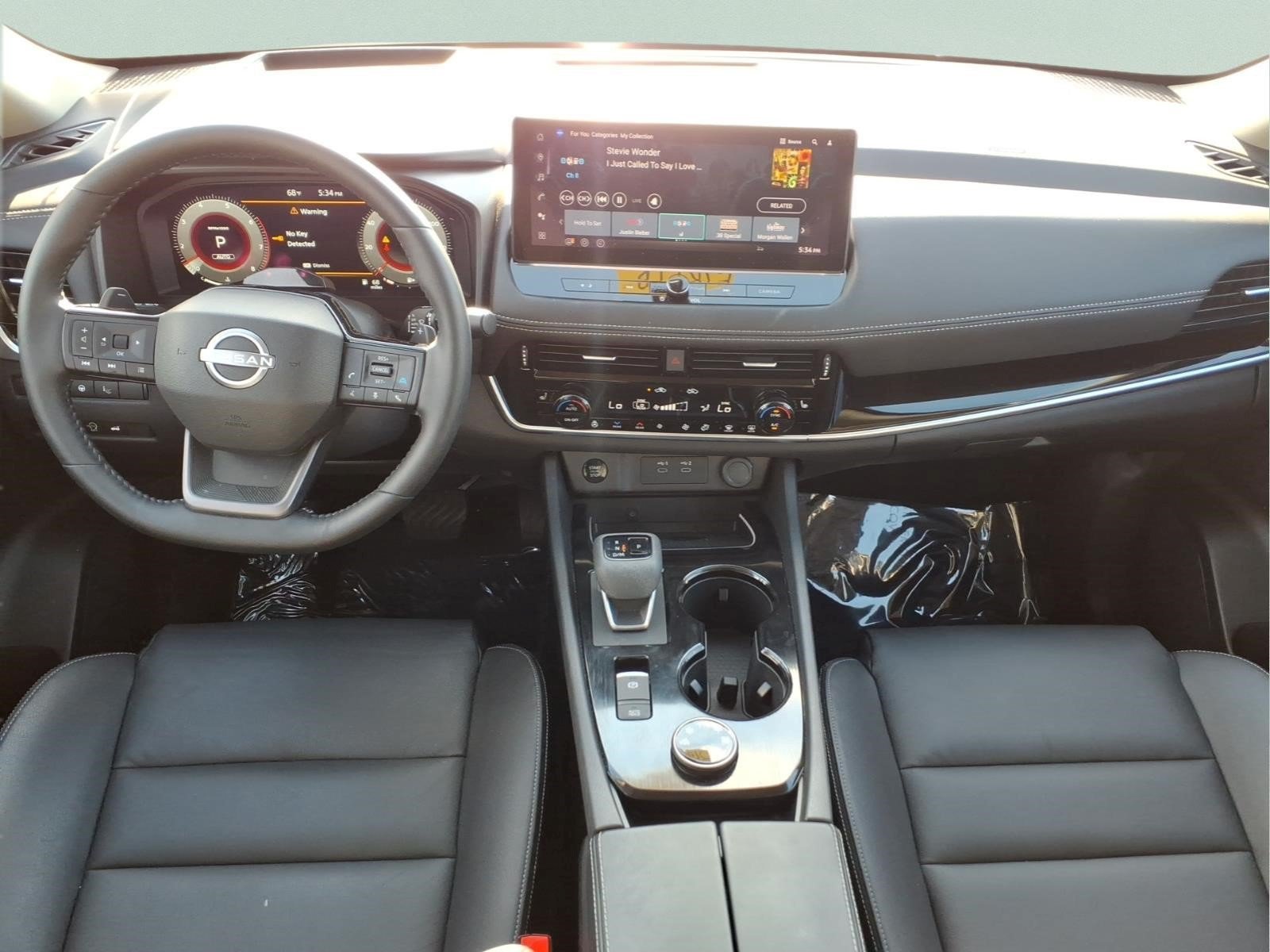 Certified 2025 Nissan Rogue SL w/ Tech Package AWD/4WD image 14