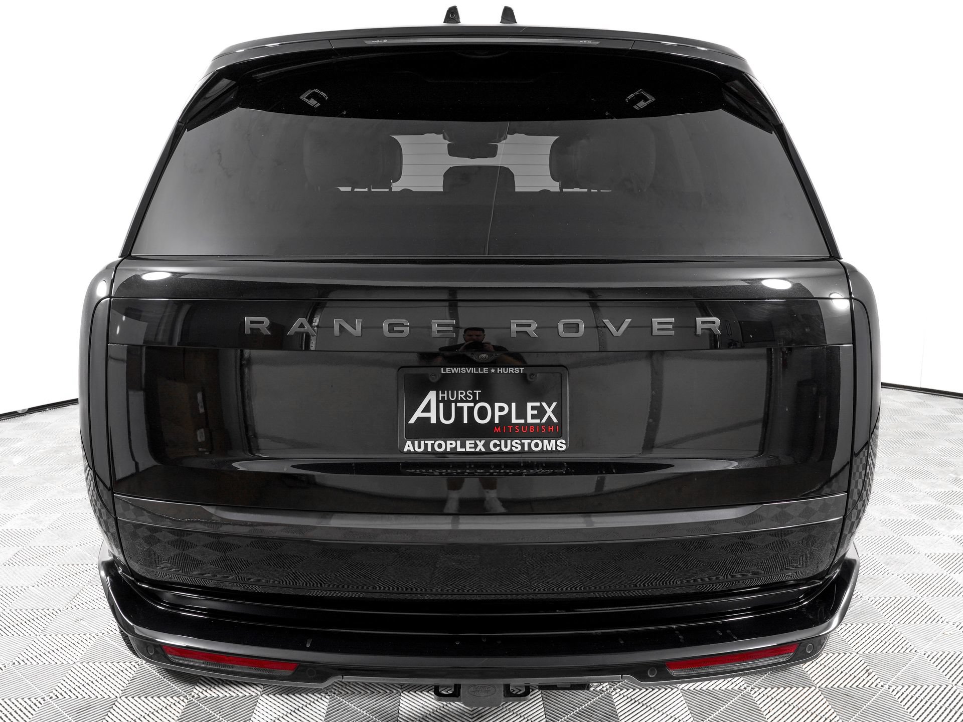 Used 2025 Land Rover Range Rover SE AWD/4WD image 6