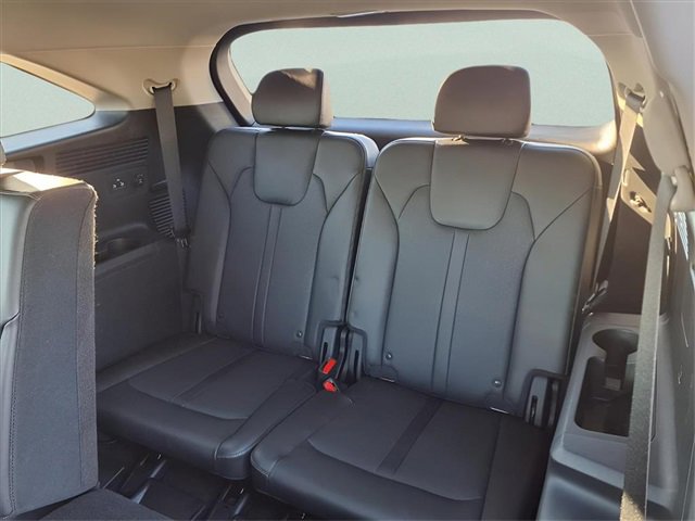 Used 2021 Kia Sorento S image 13