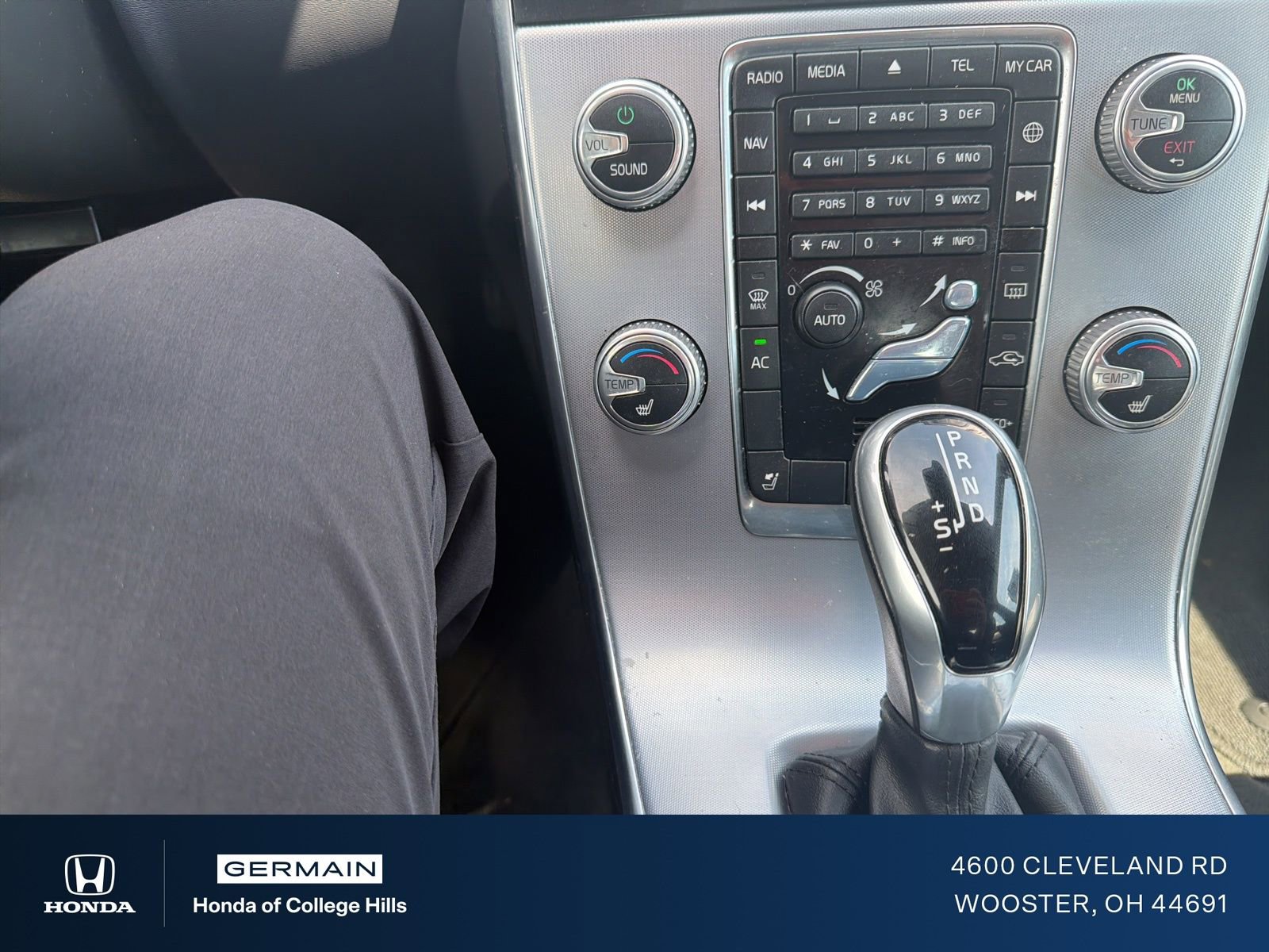 Used 2017 Volvo S60 T5 Dynamic image 22