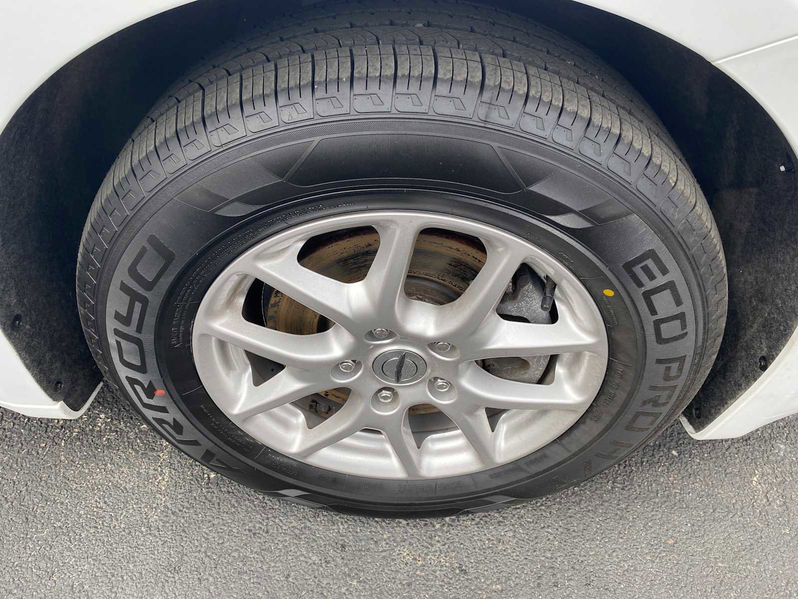 Used 2024 Chrysler Voyager LX image 44