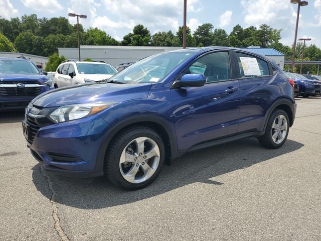 Used 2017 Honda HR-V LX image 3