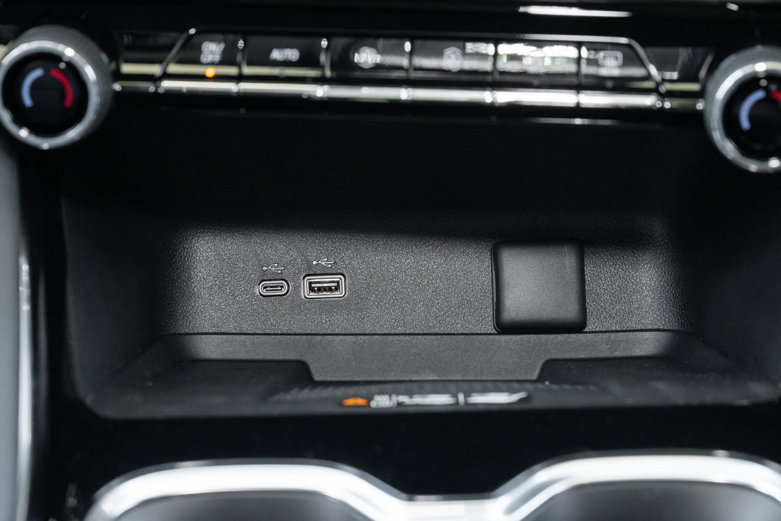 New 2026 Chevrolet Traverse High Country image 32