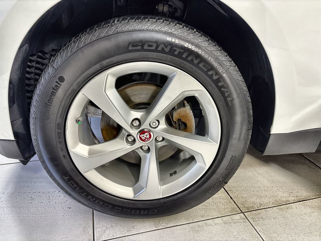Used 2018 Jaguar F-PACE Premium AWD/4WD image 19