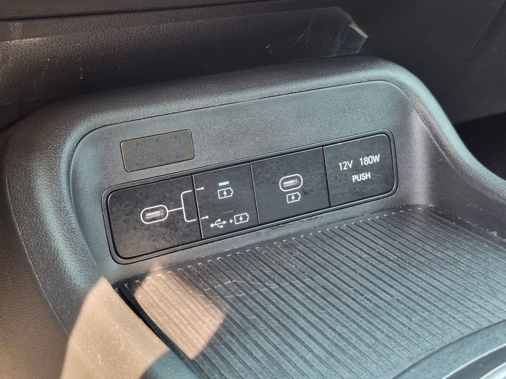 Used 2024 Hyundai Kona SEL AWD/4WD image 32