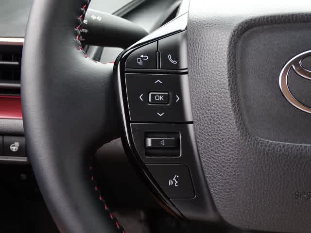 Certified 2026 Toyota Prius Plug-In Hybrid FWD image 37