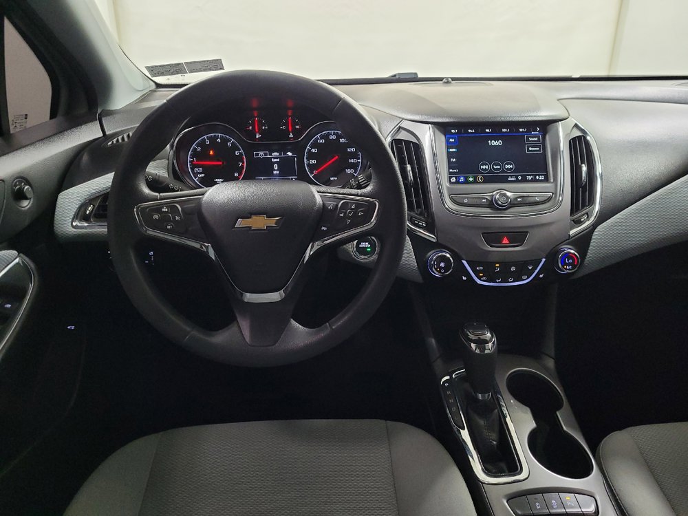 Used 2019 Chevrolet Cruze LT w/ Convenience Package FWD image 22