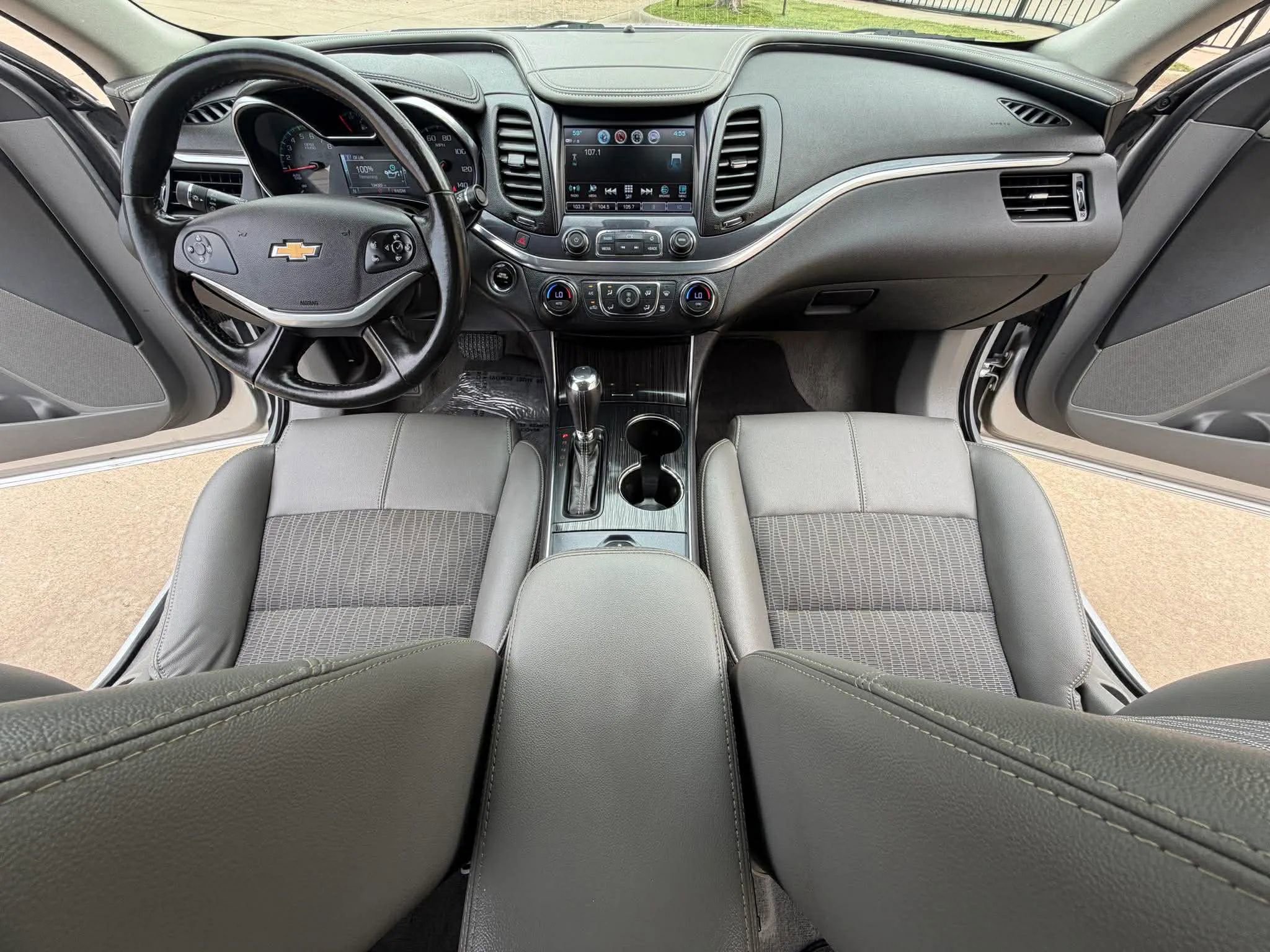 Used 2019 Chevrolet Impala LT image 19
