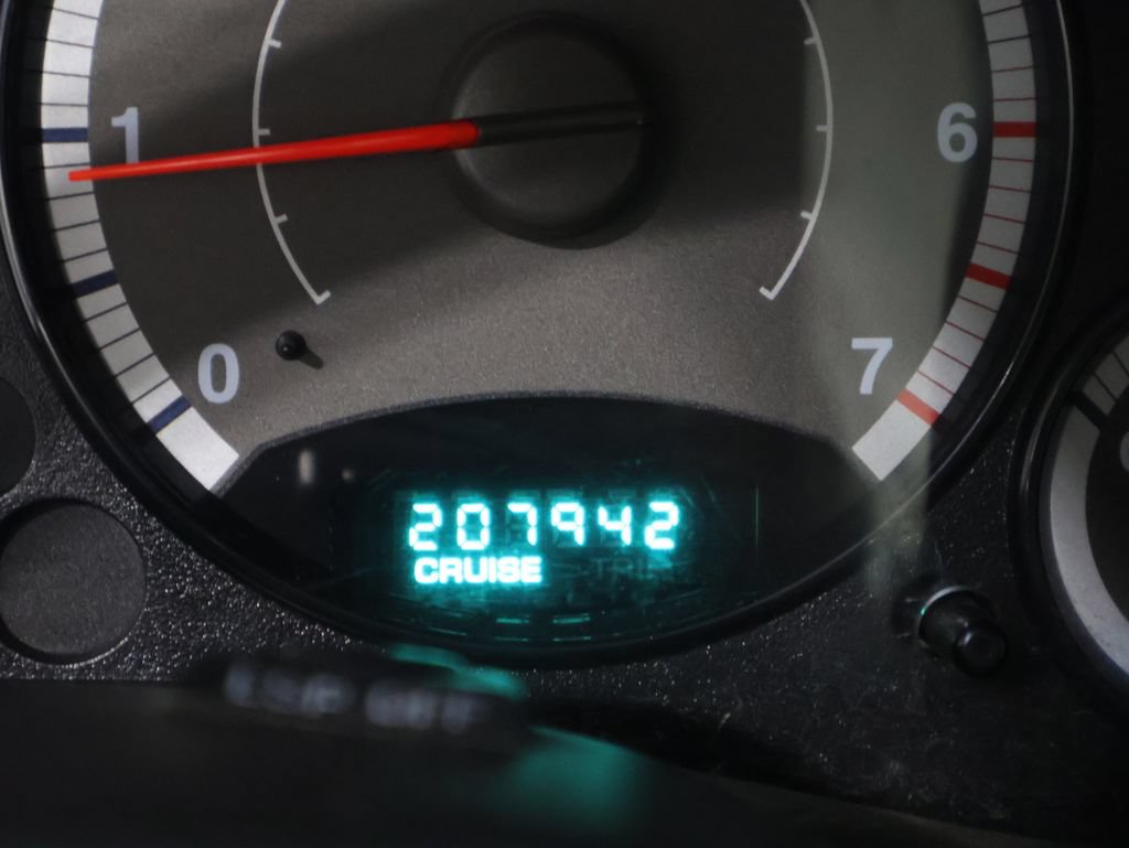 Used 2007 Jeep Liberty Sport AWD/4WD image 30