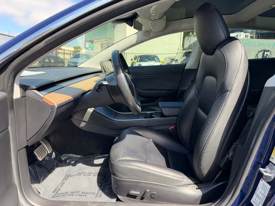 Used 2018 Tesla Model 3 Performance image 10