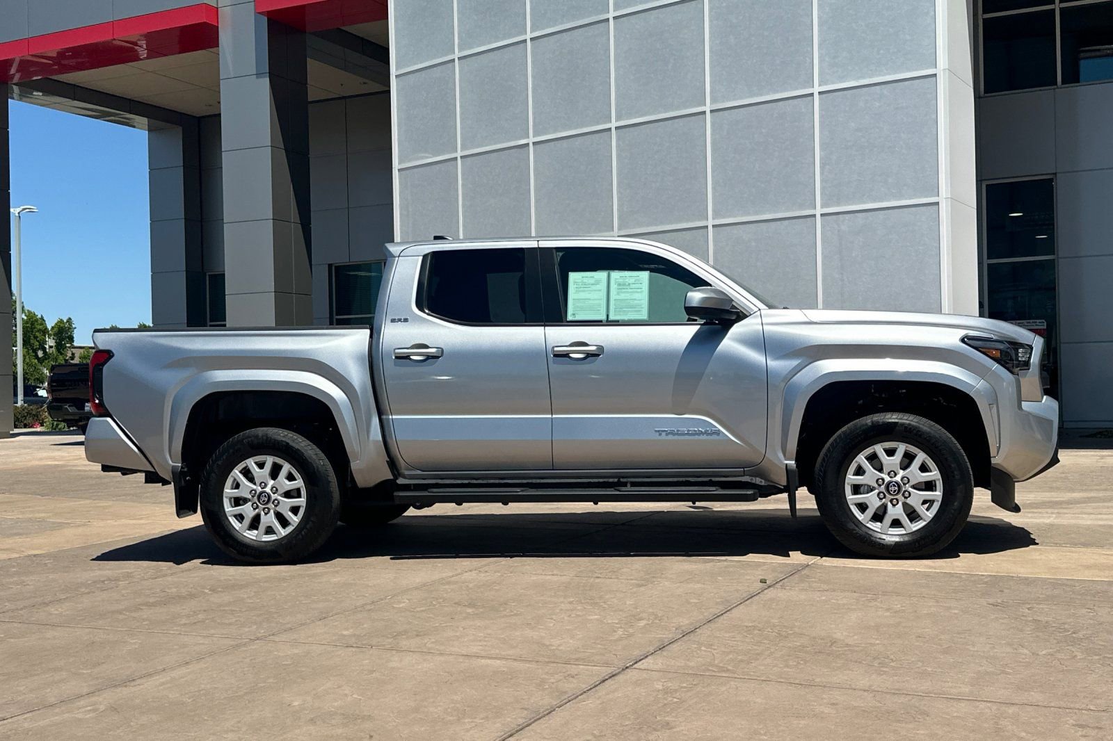 Used 2025 Toyota Tacoma SR5 RWD image 3