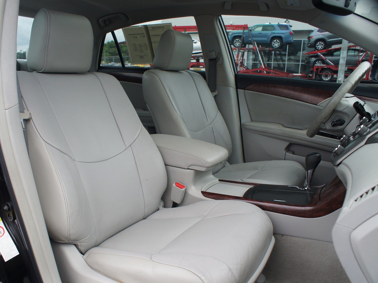 Used 2012 Toyota Avalon FWD image 16