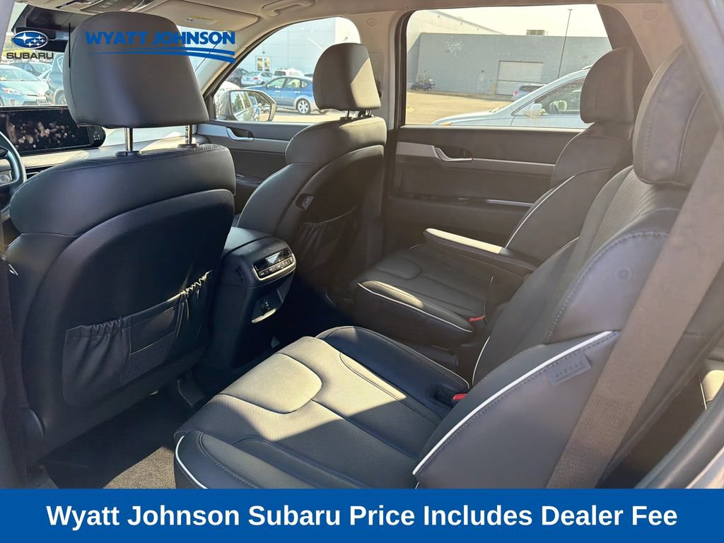 Used 2025 Hyundai Palisade SEL FWD image 13