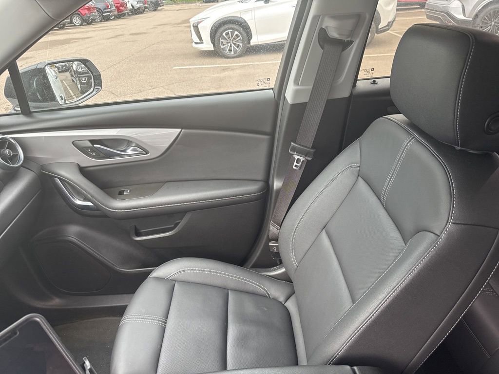 Used 2023 Chevrolet Blazer LT AWD/4WD image 23