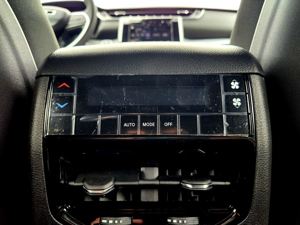 New 2025 Jeep Grand Cherokee L Laredo image 34