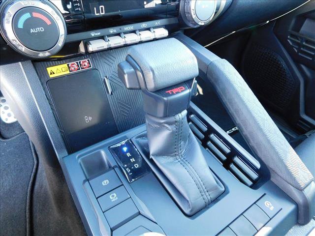 Used 2026 Toyota Tacoma TRD Sport w/ TRD Sport Upgrade Package RWD image 17