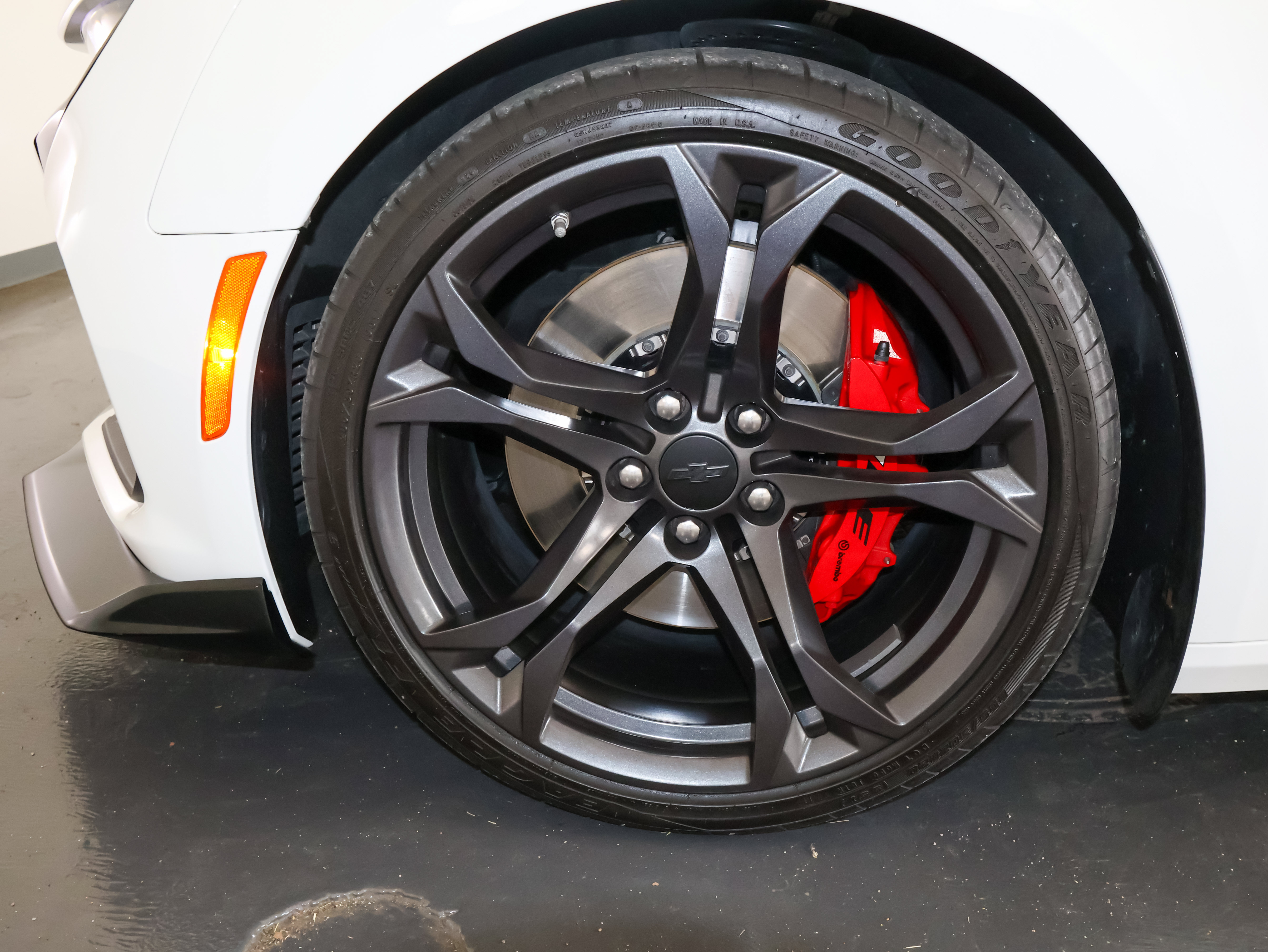 Used 2019 Chevrolet Camaro SS RWD image 36
