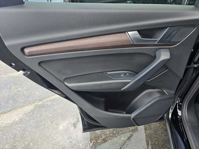 Used 2024 Audi Q5 2.0T Premium w/ Convenience Package image 20