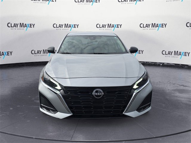 Used 2024 Nissan Altima 2.5 SV image 8