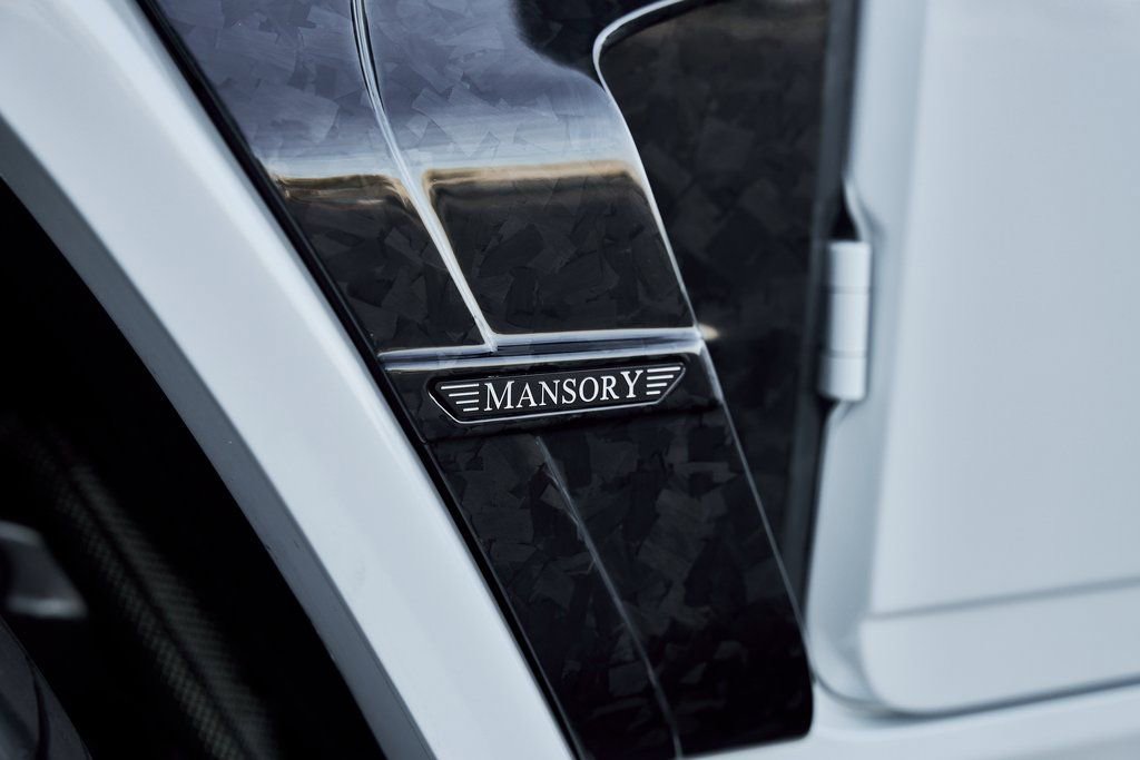 Used 2025 Mercedes-Benz G 63 AMG 4MATIC image 13