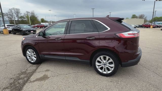 Used 2020 Ford Edge Titanium w/ Equipment Group 301A AWD/4WD image 9
