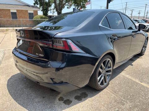 Used 2018 Lexus IS 300 F Sport w/ F Sport Package RWD image 5