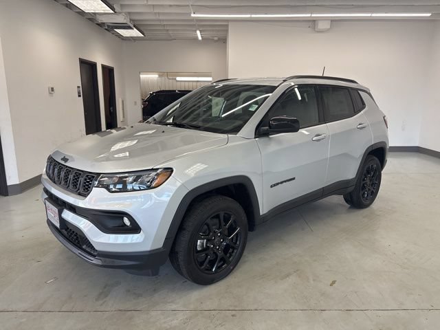 New 2026 Jeep Compass Latitude AWD/4WD image 3