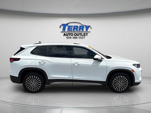 Used 2025 Volkswagen Tiguan S w/ 18" Wheel Package FWD image 5