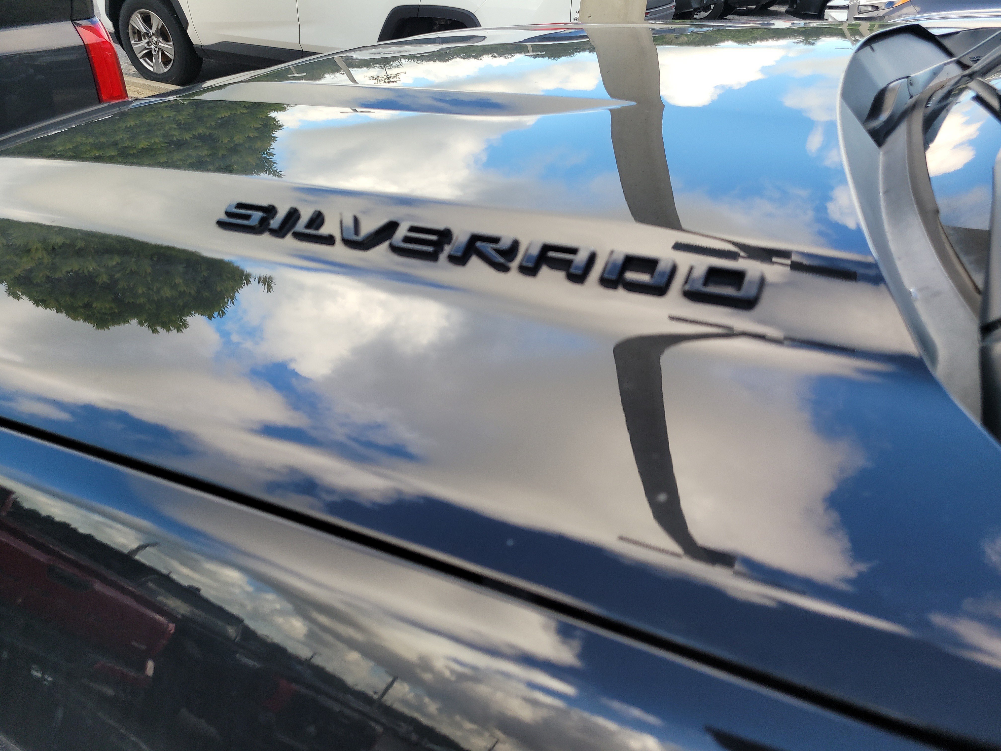 Used 2021 Chevrolet Silverado 1500 Custom w/ LPO, Dark Essentials Package AWD/4WD image 10