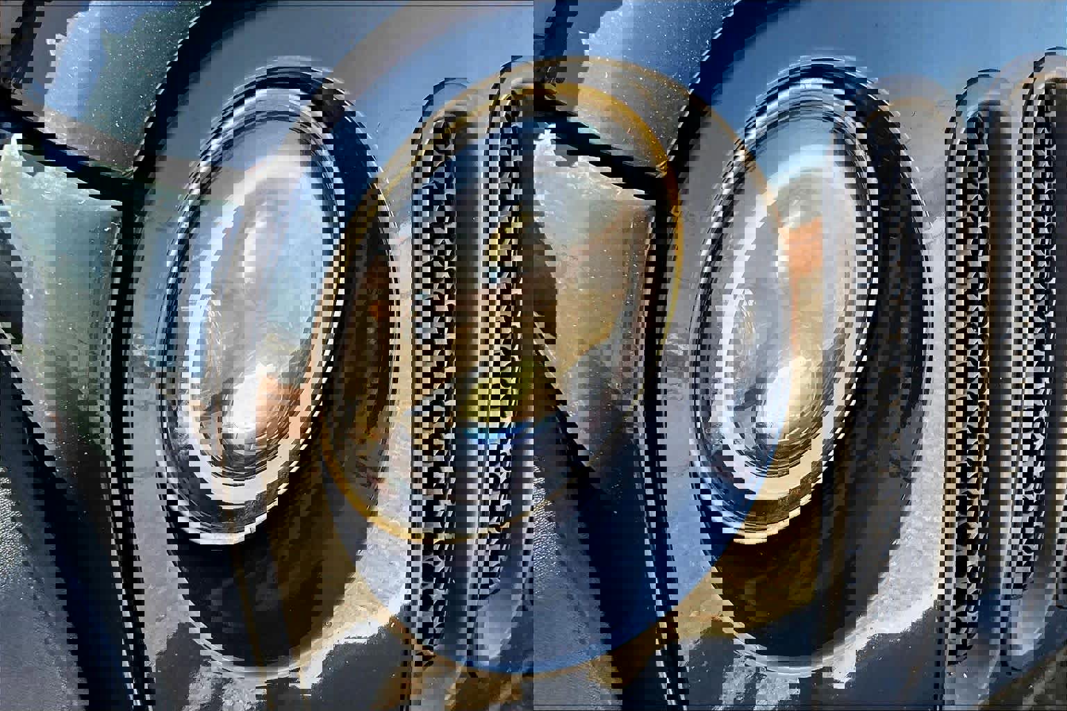 Used 2016 Jeep Wrangler Unlimited Rubicon w/ Connectivity Group image 23