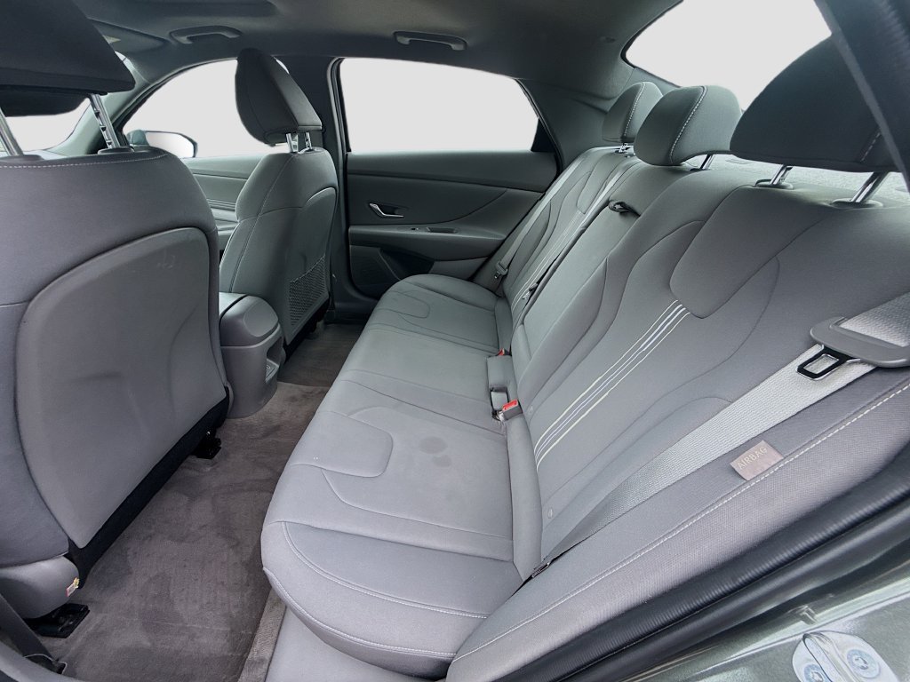 Used 2024 Hyundai Elantra SEL w/ Convenience Package FWD image 19