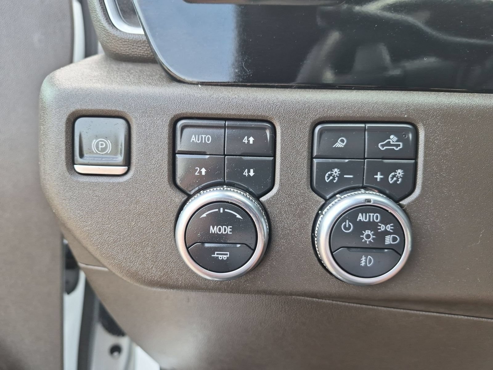 Certified 2023 GMC Sierra 1500 SLT w/ SLT Premium Package AWD/4WD image 18