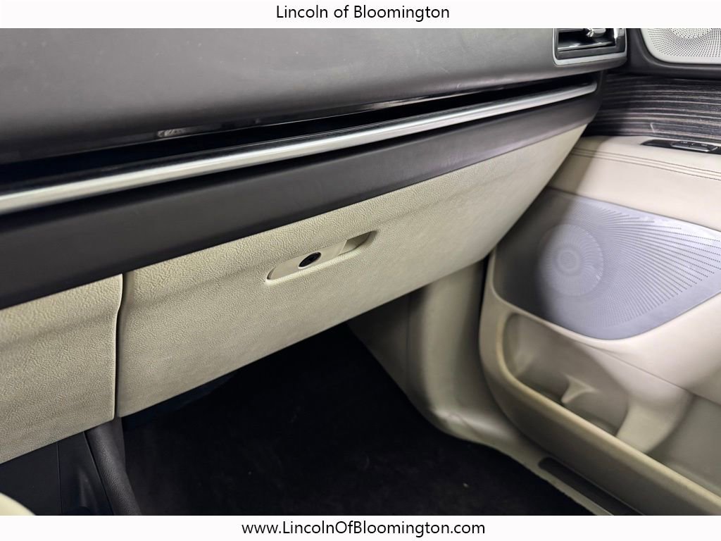 Certified 2022 Lincoln Navigator Black Label image 43