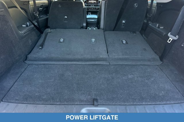 Used 2025 Nissan Pathfinder SL w/ SL Premium Package FWD image 18