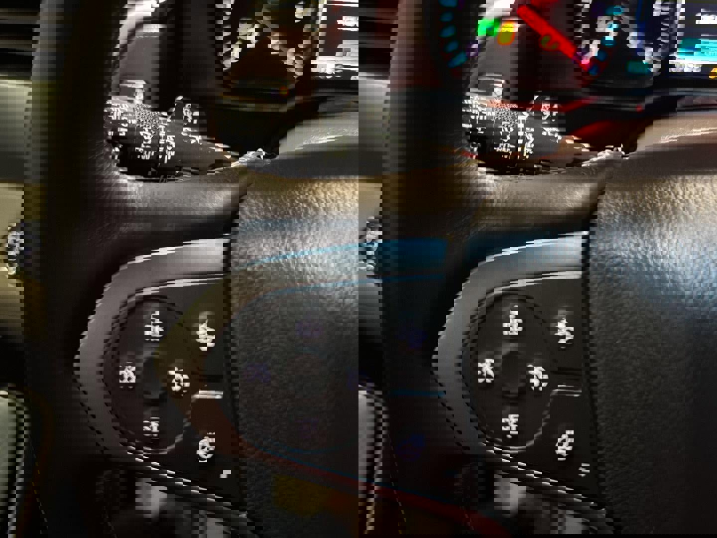 Used 2016 Chevrolet Suburban LTZ image 11