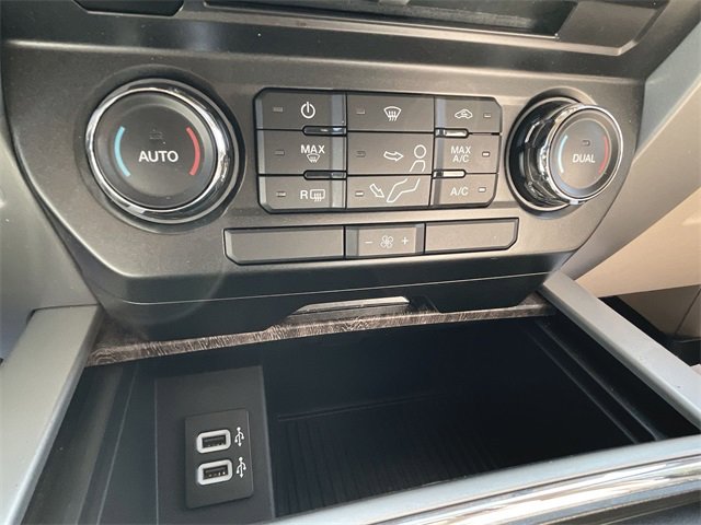 Used 2017 Ford F250 Lariat w/ FX4 Off-Road Package image 33