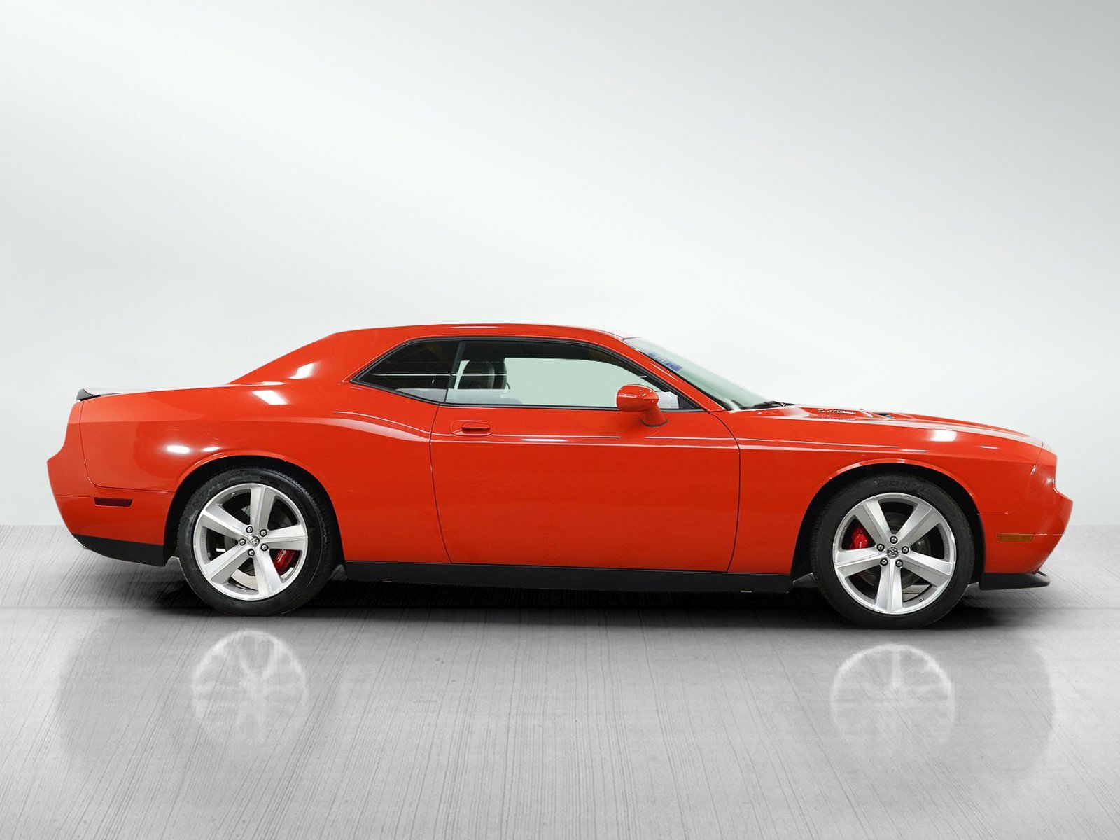 Used 2009 Dodge Challenger SRT8 RWD image 6