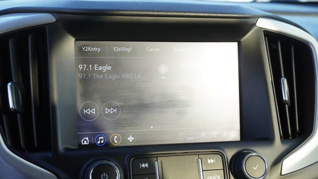 Used 2024 GMC Terrain SLT image 23