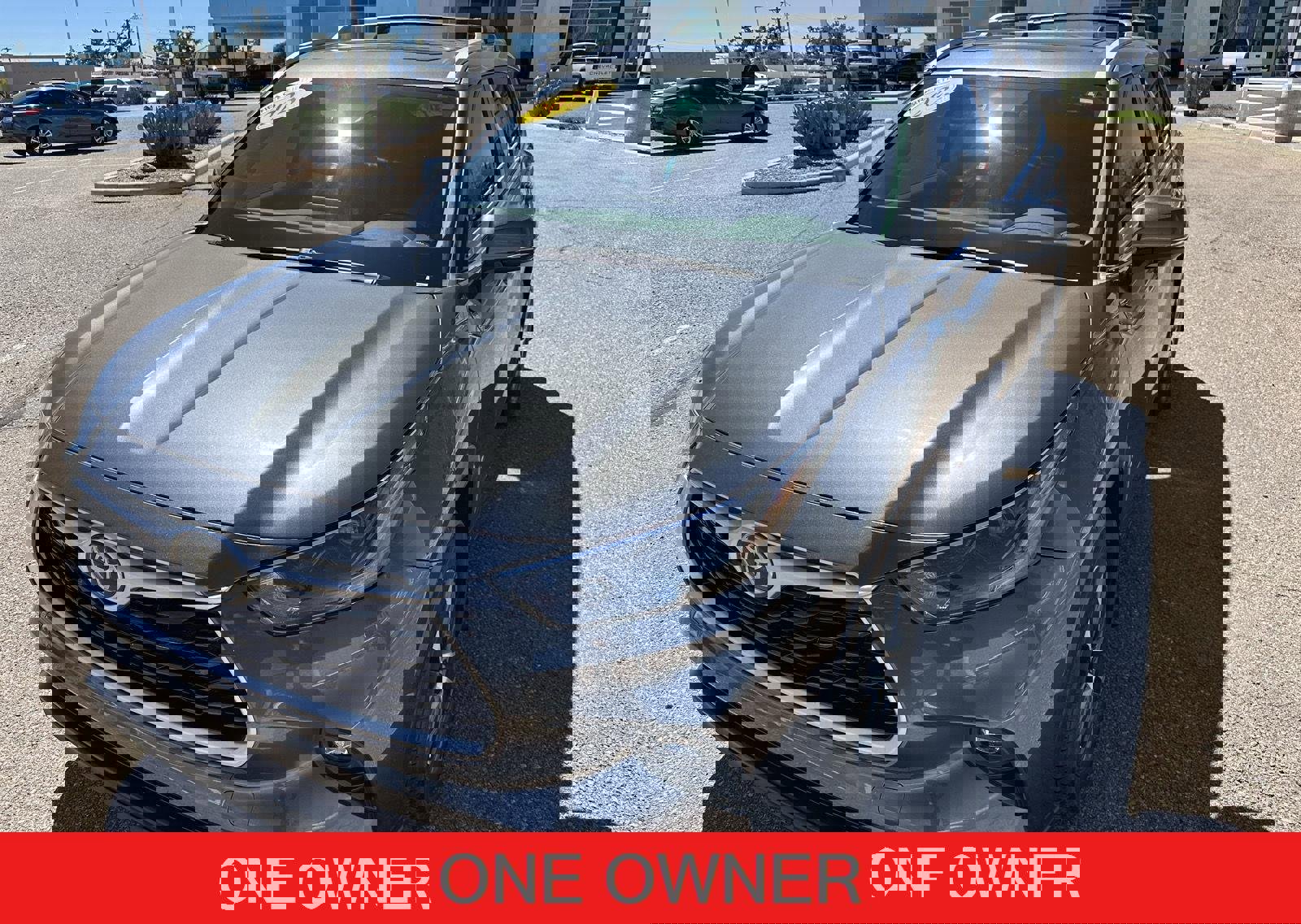 Used 2023 Toyota Highlander XLE image 1