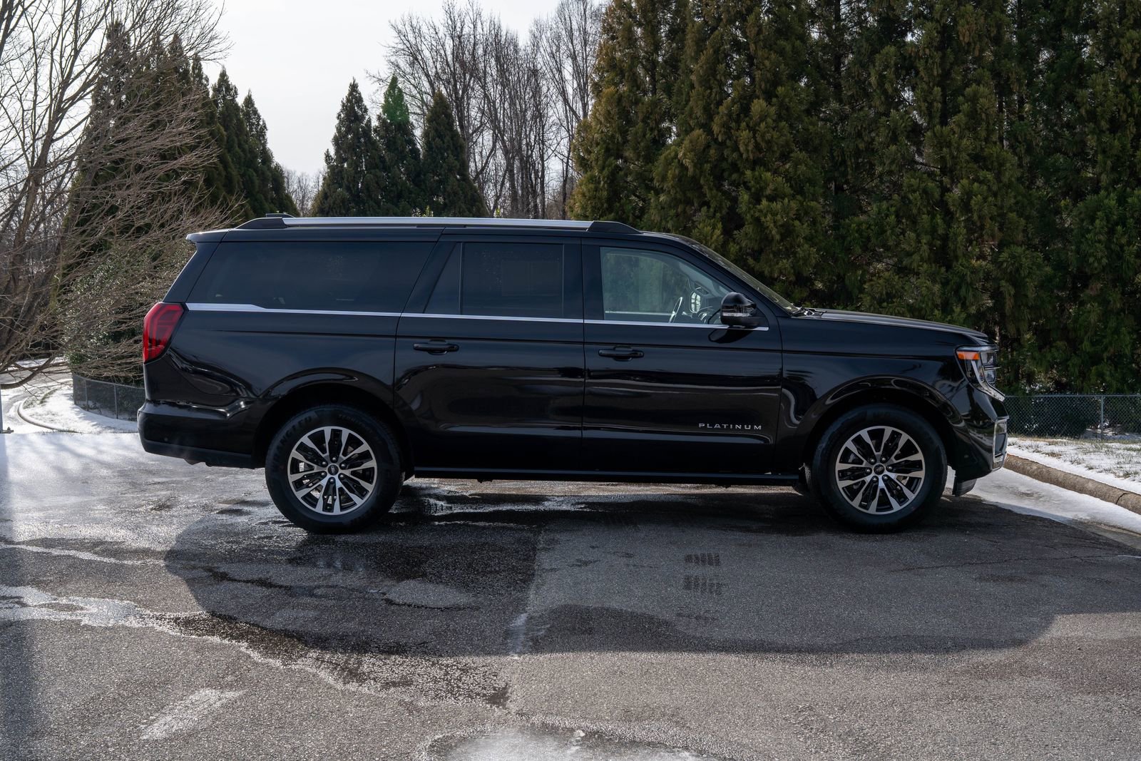 Used 2025 Ford Expedition Max Platinum image 8